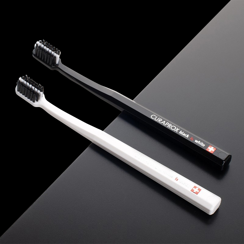 Editie speciala White/Black 1 Editie speciala White/Black