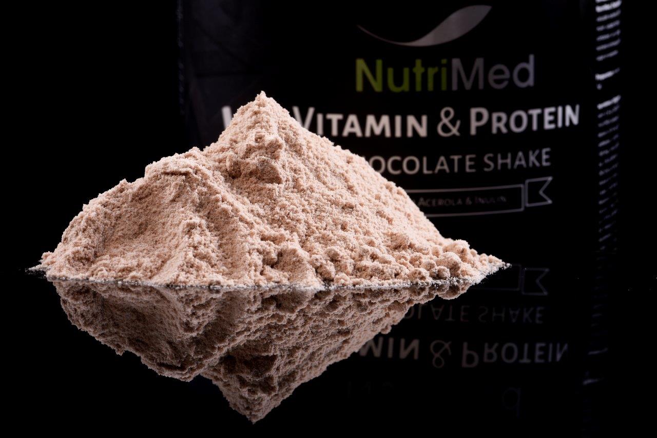 Vitamin & protein chocolate shake - recuperare dupa implant dentar