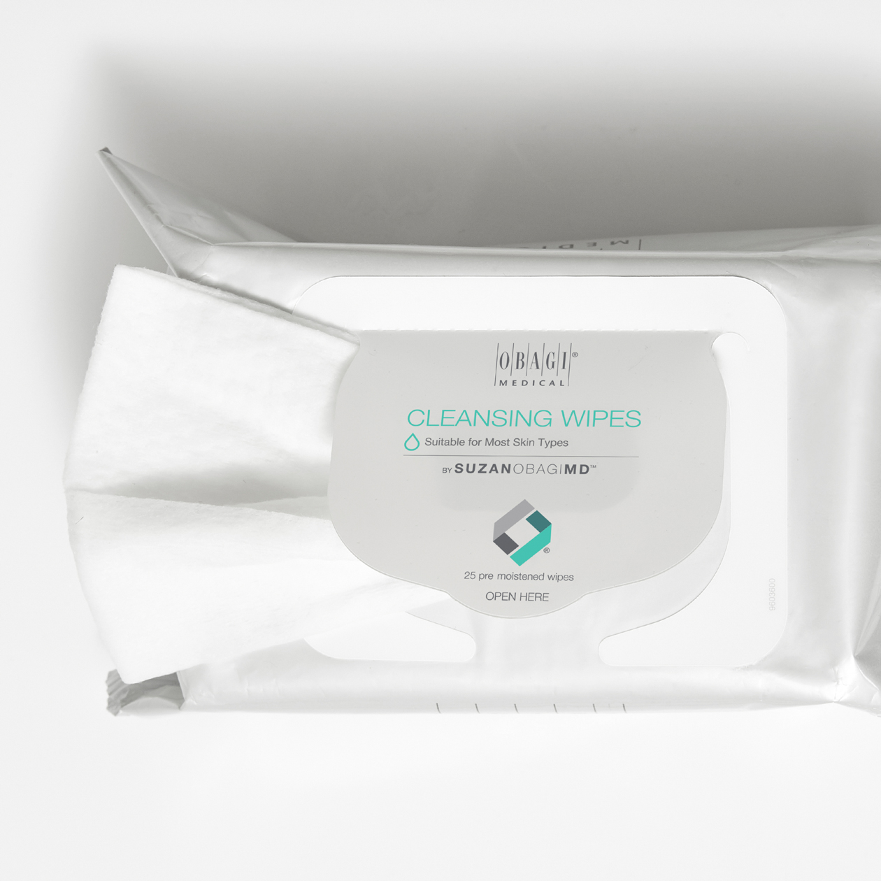SUZANOBAGIMD™ On the Go Cleansing and Makeup Removing Wipes 2 SUZANOBAGIMD™ On the Go Cleansing and Makeup Removing Wipes - Image 2